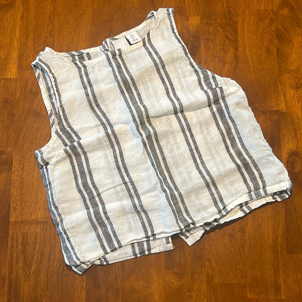 C&C California Sleeveless Linen Blouse
